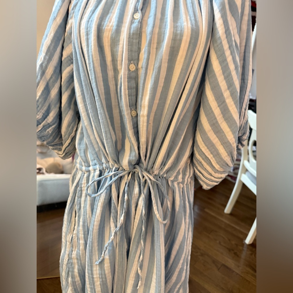 Old Navy Soft Cotton Gauzy Blue and White Striped Dress Made in India - Picture 2 of 10